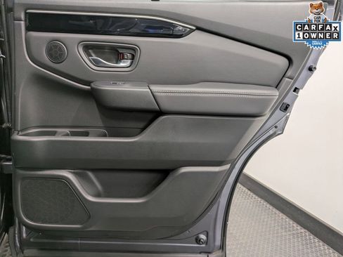 Used 2025 Honda Pilot EX-L image 26