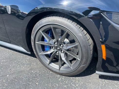 Used 2024 Ford Mustang Dark Horse RWD image 3