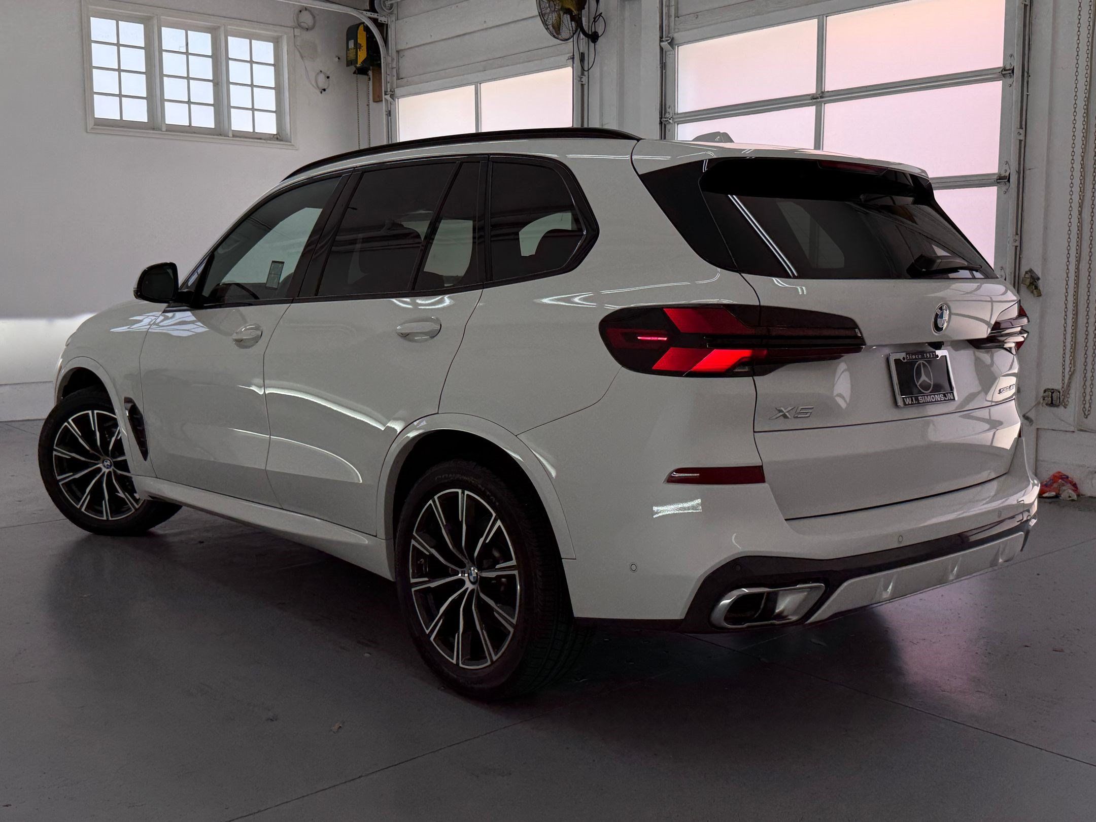 Used 2026 BMW X5 sDrive40i RWD image 3