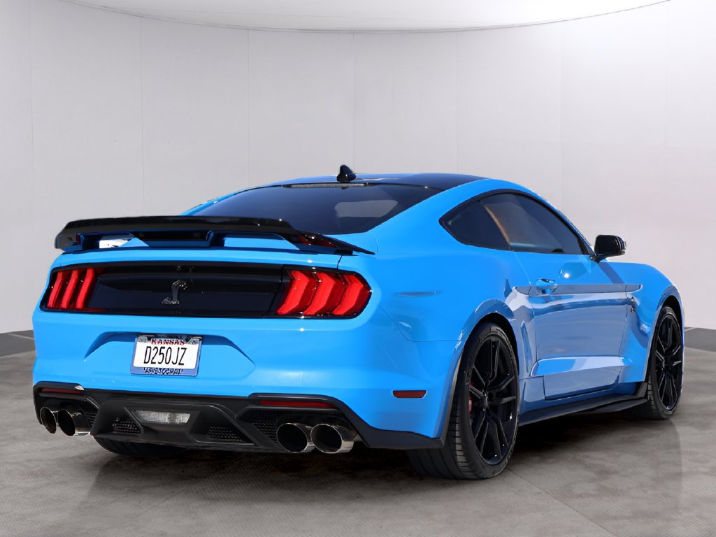 Used 2022 Ford Mustang Shelby GT500 w/ Technology Package RWD image 7