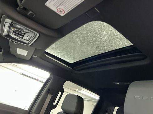 Certified 2021 GMC Sierra 2500 Denali w/ Denali Ultimate Package AWD/4WD image 19