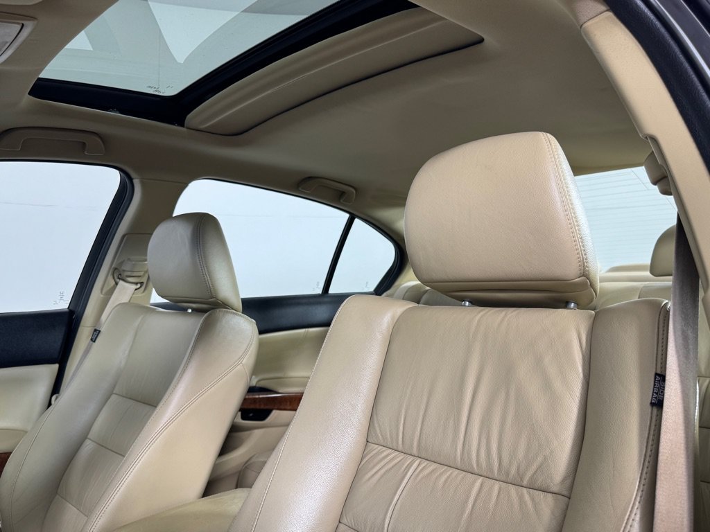 Used 2011 Honda Accord EX-L image 13