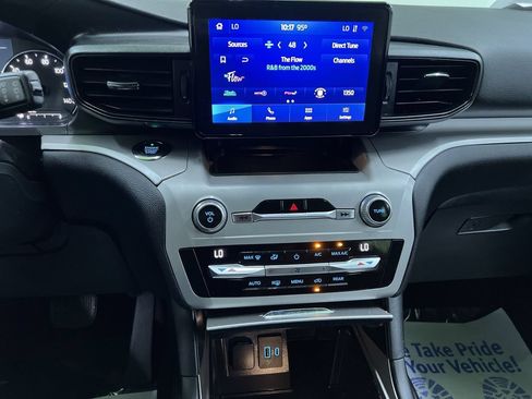 Used 2020 Ford Explorer XLT AWD/4WD image 21