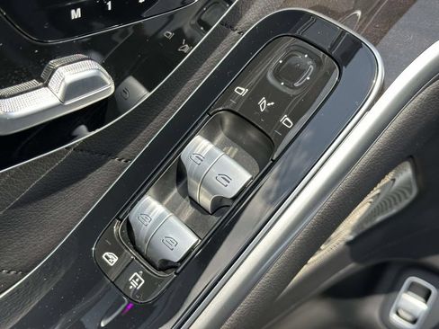 Used 2024 Mercedes-Benz S 580 4MATIC Sedan image 19