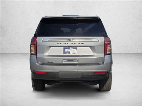 Used 2024 Chevrolet Suburban High Country w/ Advanced Technology Package image 7