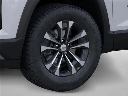 New 2026 Chevrolet Equinox LT image 9