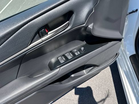 Used 2025 Toyota Camry XSE FWD image 29