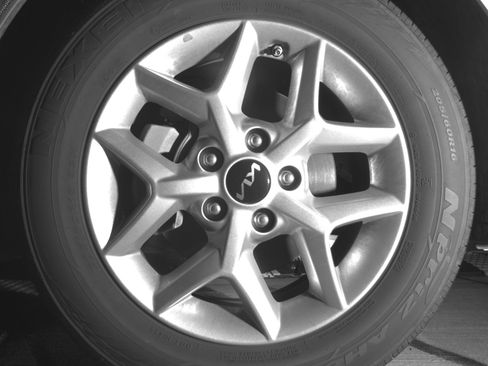 Used 2025 Kia Soul LX w/ LX Technology Package FWD image 12