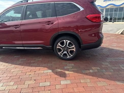 Used 2026 Subaru Ascent Limited w/ Popular Package #2 AWD/4WD image 6