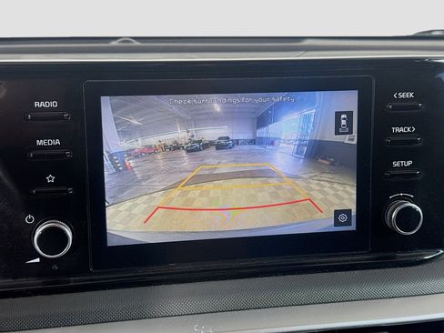 Used 2022 Kia K5 LXS image 19