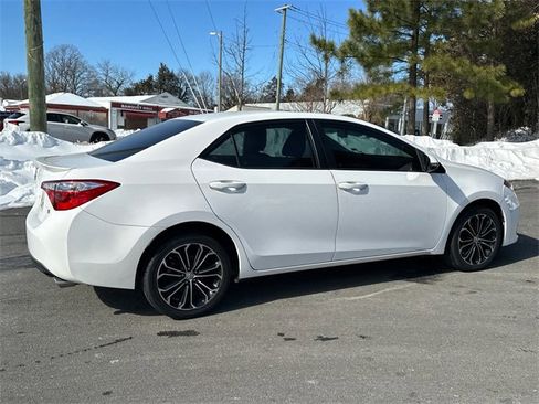 Used 2016 Toyota Corolla S image 4