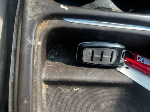 Used 2020 Chrysler Pacifica Touring-L image 12