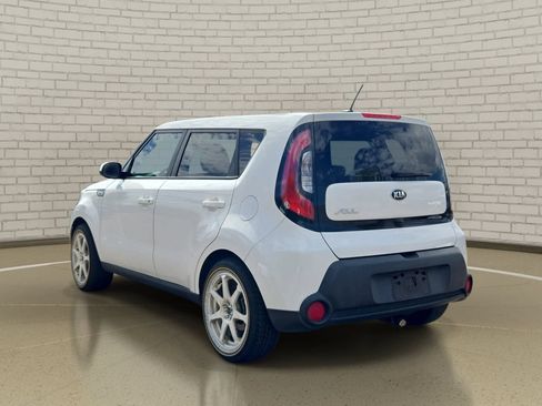 Used 2015 Kia Soul + w/ Audio Package FWD image 7
