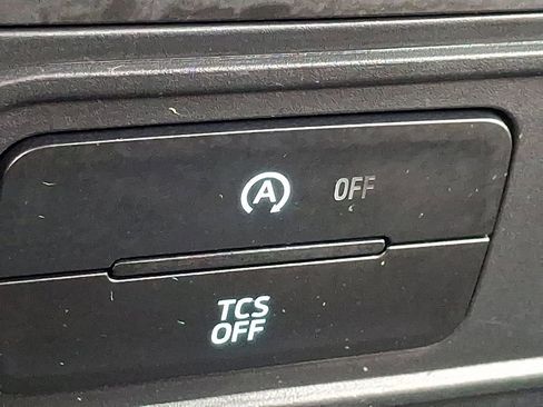 Certified 2021 Ford EcoSport S image 24