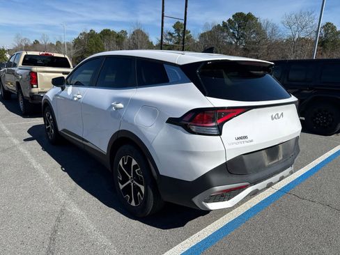 Used 2024 Kia Sportage EX image 4
