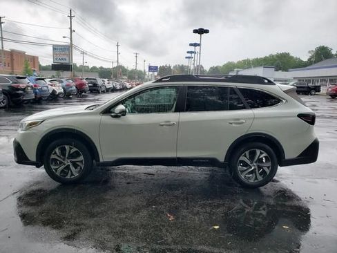Used 2020 Subaru Outback Limited AWD/4WD image 7