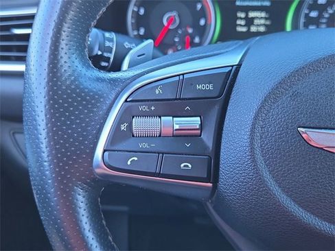 Used 2021 Genesis G70 2.0T w/ Elite Package image 19