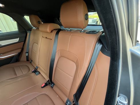 Used 2026 Jaguar F-PACE R-Dynamic S AWD/4WD image 31