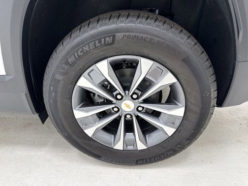 New 2026 Chevrolet Equinox LT w/ Convenience Package II image 7