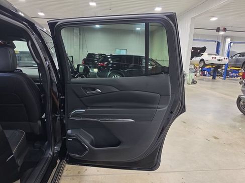 Used 2026 Chevrolet Traverse High Country w/ LPO, Floor Liner Package AWD/4WD image 30