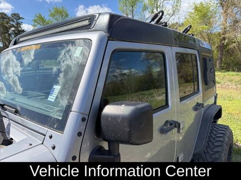 Used 2017 Jeep Wrangler Unlimited Sport w/ Connectivity Group image 8