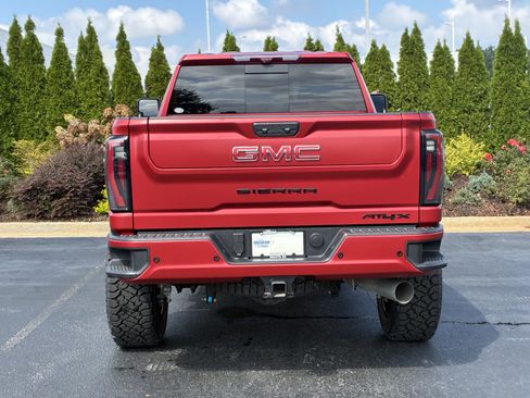 Used 2026 GMC Sierra 2500 AT4X AWD/4WD image 10