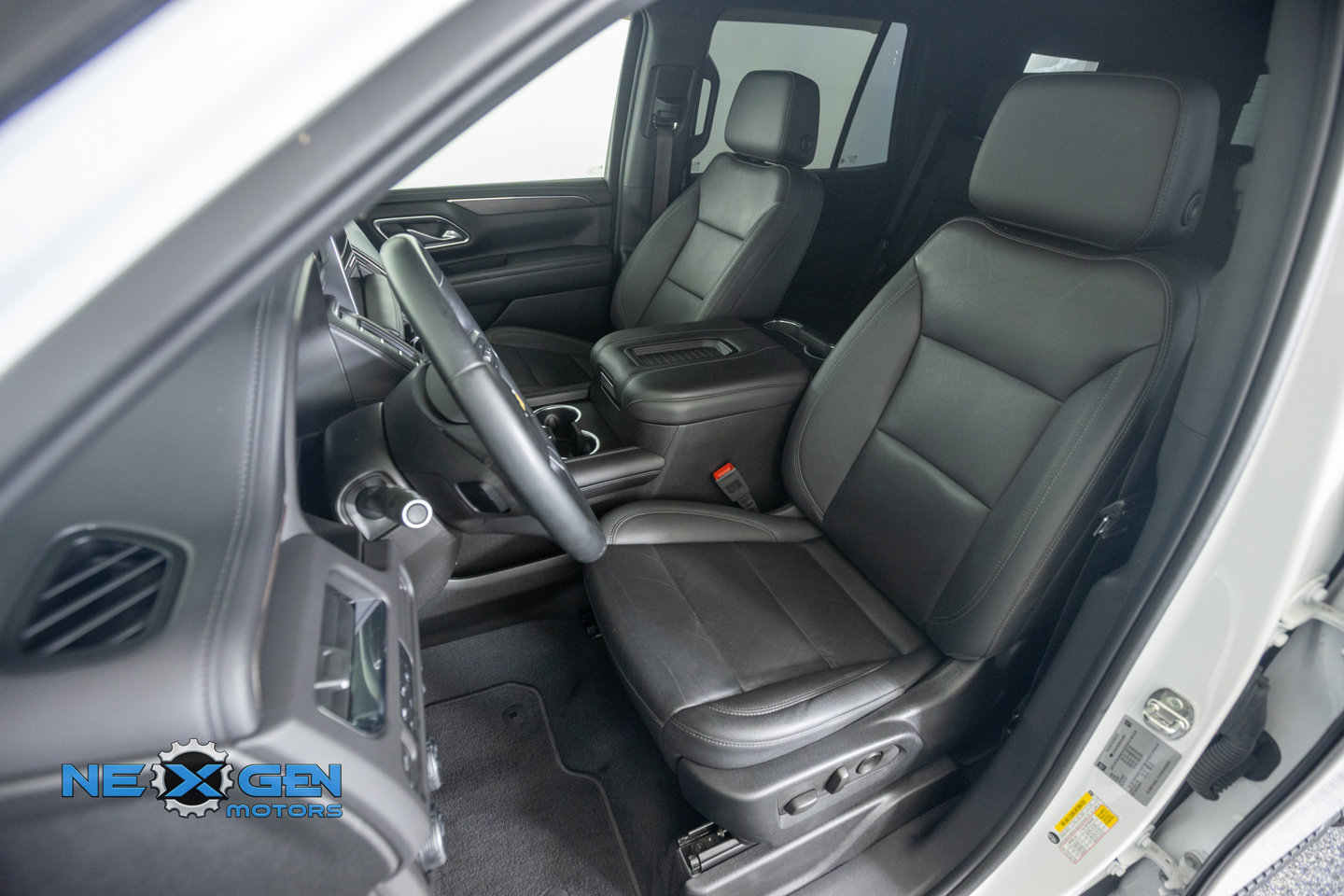 Used 2023 Chevrolet Tahoe Z71 w/ Max Trailering Package AWD/4WD image 24