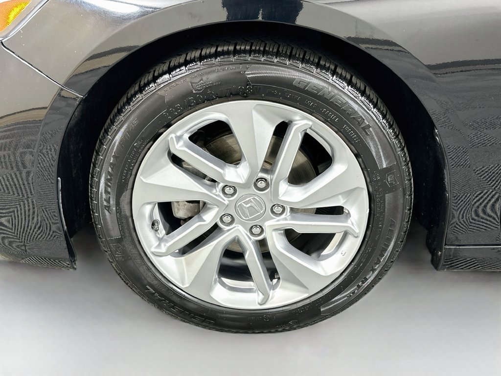 Certified 2019 Honda Accord LX image 29