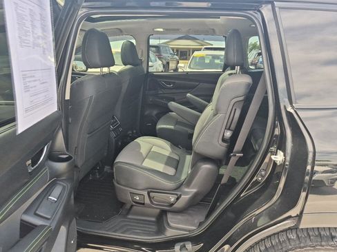 Used 2023 Subaru Ascent Onyx Edition Limited AWD/4WD image 12