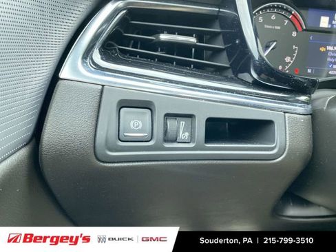 Used 2021 Cadillac XT6 Premium Luxury image 20