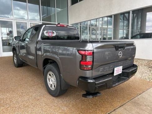Used 2022 Nissan Frontier S w/ Technology Package AWD/4WD image 7