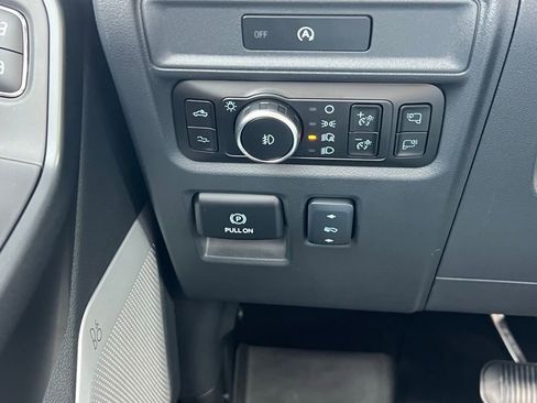 Used 2025 Ford F150 Raptor AWD/4WD image 37