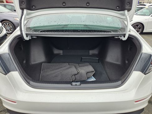 Certified 2023 Honda Accord EX image 8