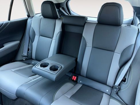 Used 2025 Subaru Outback Onyx Edition image 13