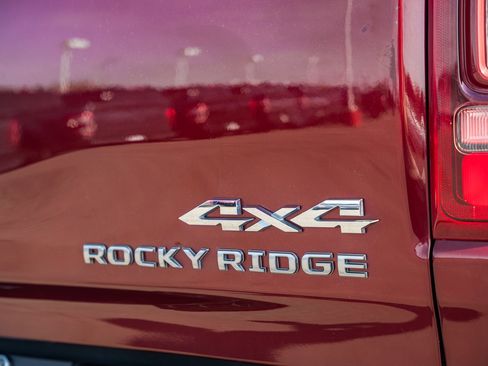 Used 2021 RAM 1500 Big Horn image 9