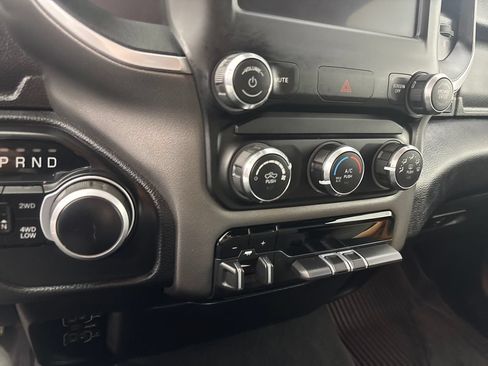Used 2022 RAM 1500 Big Horn AWD/4WD image 25