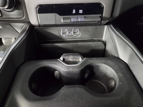 Used 2023 RAM 1500 Big Horn RWD image 25
