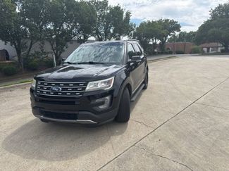 Used 2017 Ford Explorer XLT w/ Equipment Group 202A AWD/4WD video 2