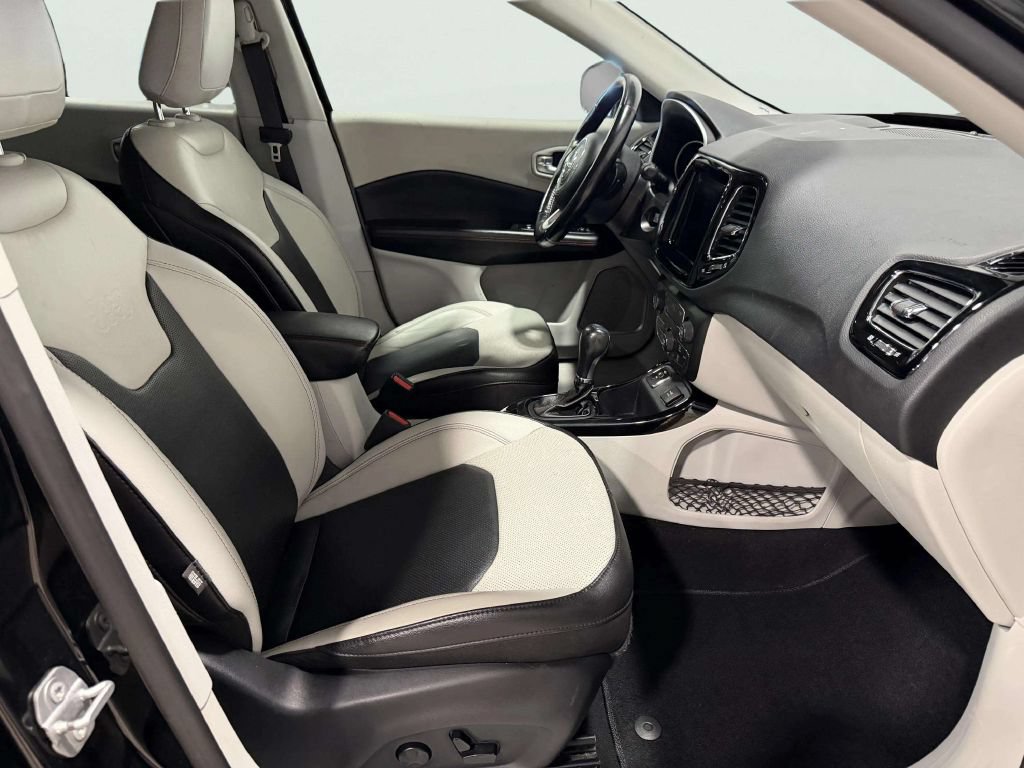Used 2020 Jeep Compass Limited w/ Safety & Security Group FWD image 27