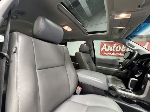 Used 2015 Toyota Sequoia Limited AWD/4WD image 10