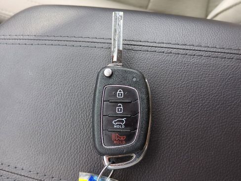 Used 2017 Hyundai Santa Fe Sport image 26