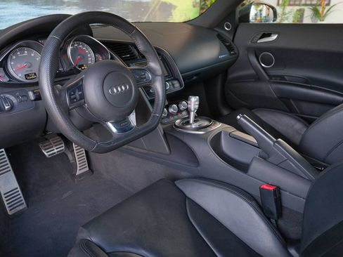 Used 2012 Audi R8 V8 AWD/4WD image 15