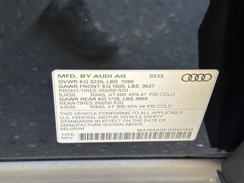 Used 2024 Audi Q8 e-tron Premium Plus w/ Premium Plus Package AWD/4WD image 42