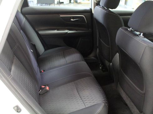 Used 2018 Nissan Altima 2.5 SV FWD image 25