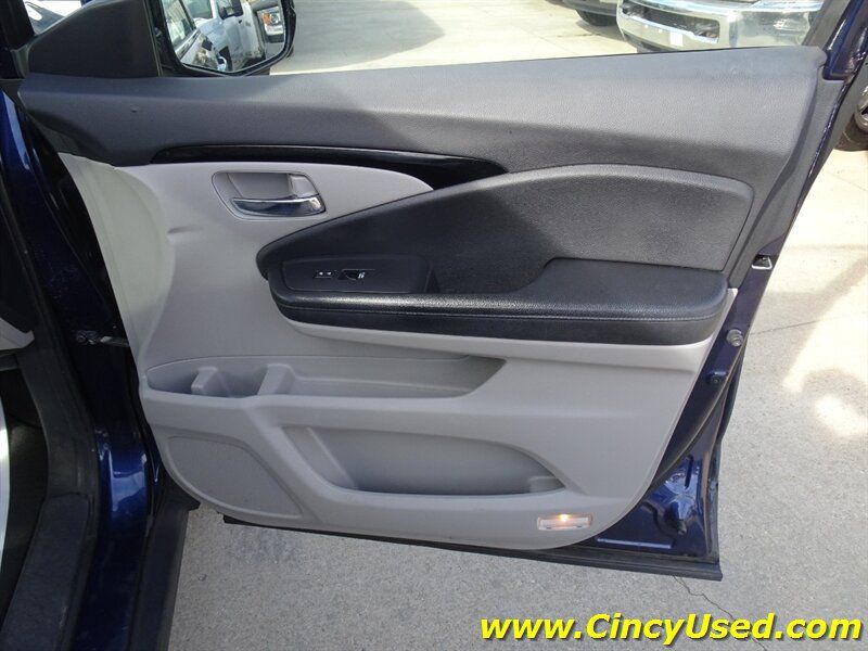 Used 2017 Honda Pilot Touring image 29