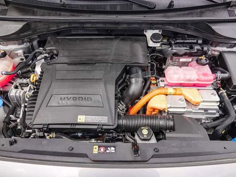Certified 2022 Kia Niro Touring Special Edition FWD image 26