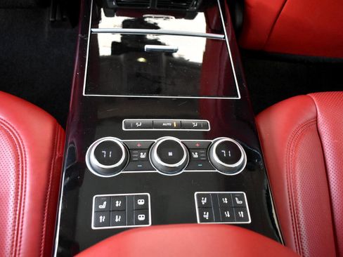 Used 2014 Land Rover Range Rover Autobiography image 37