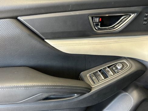 Used 2019 Subaru Ascent Limited w/ Popular Package #3 image 11