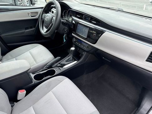 Used 2015 Toyota Corolla LE FWD image 29