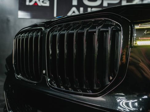 Used 2020 BMW X7 M50i image 4